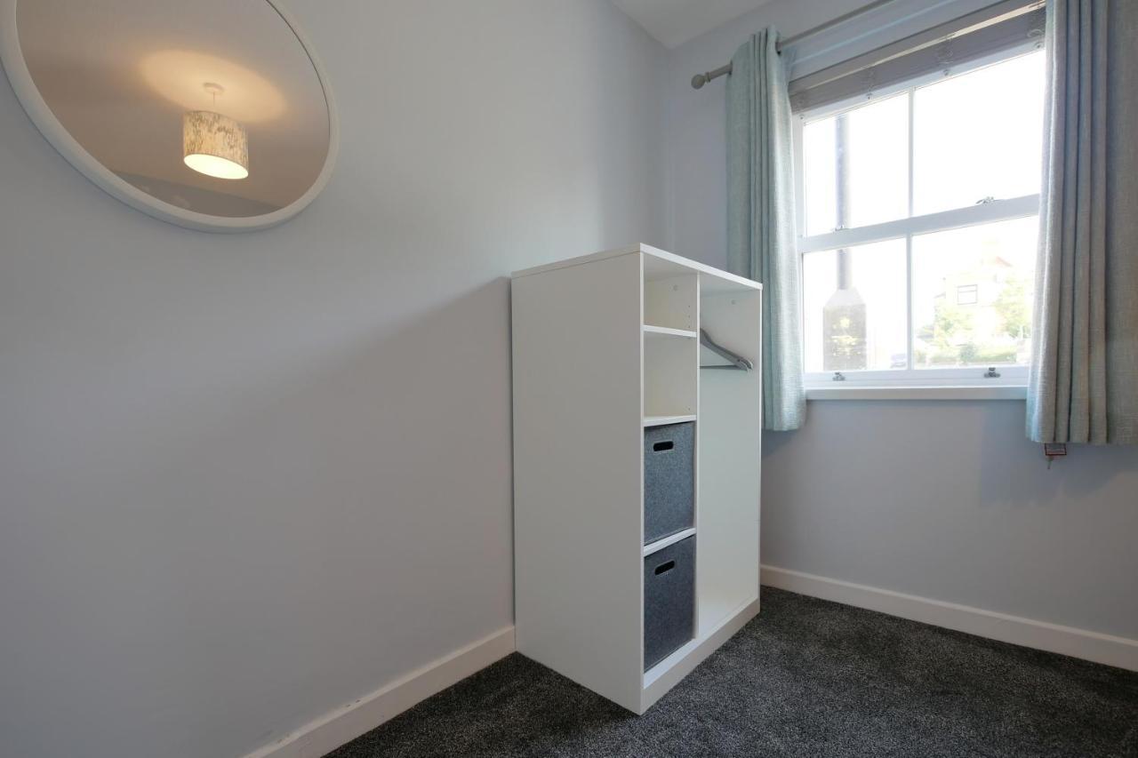 Crewe Short Lets 1 Victoria Court, Crewe Apartment ภายนอก รูปภาพ